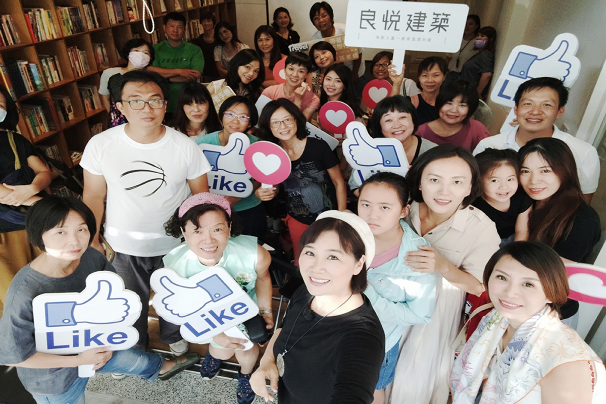 │1090718 │ 講座花絮 │ 小路老師 X 帶著手機去旅行 │